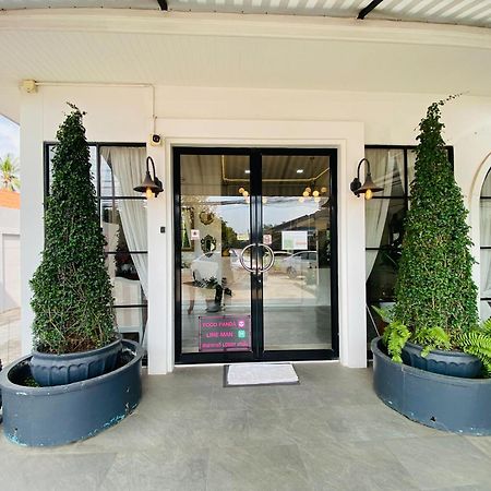 La Riva Boutique Hotel Kamphaeng Phet Dış mekan fotoğraf