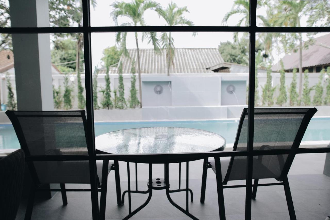 La Riva Boutique Hotel Kamphaeng Phet Dış mekan fotoğraf