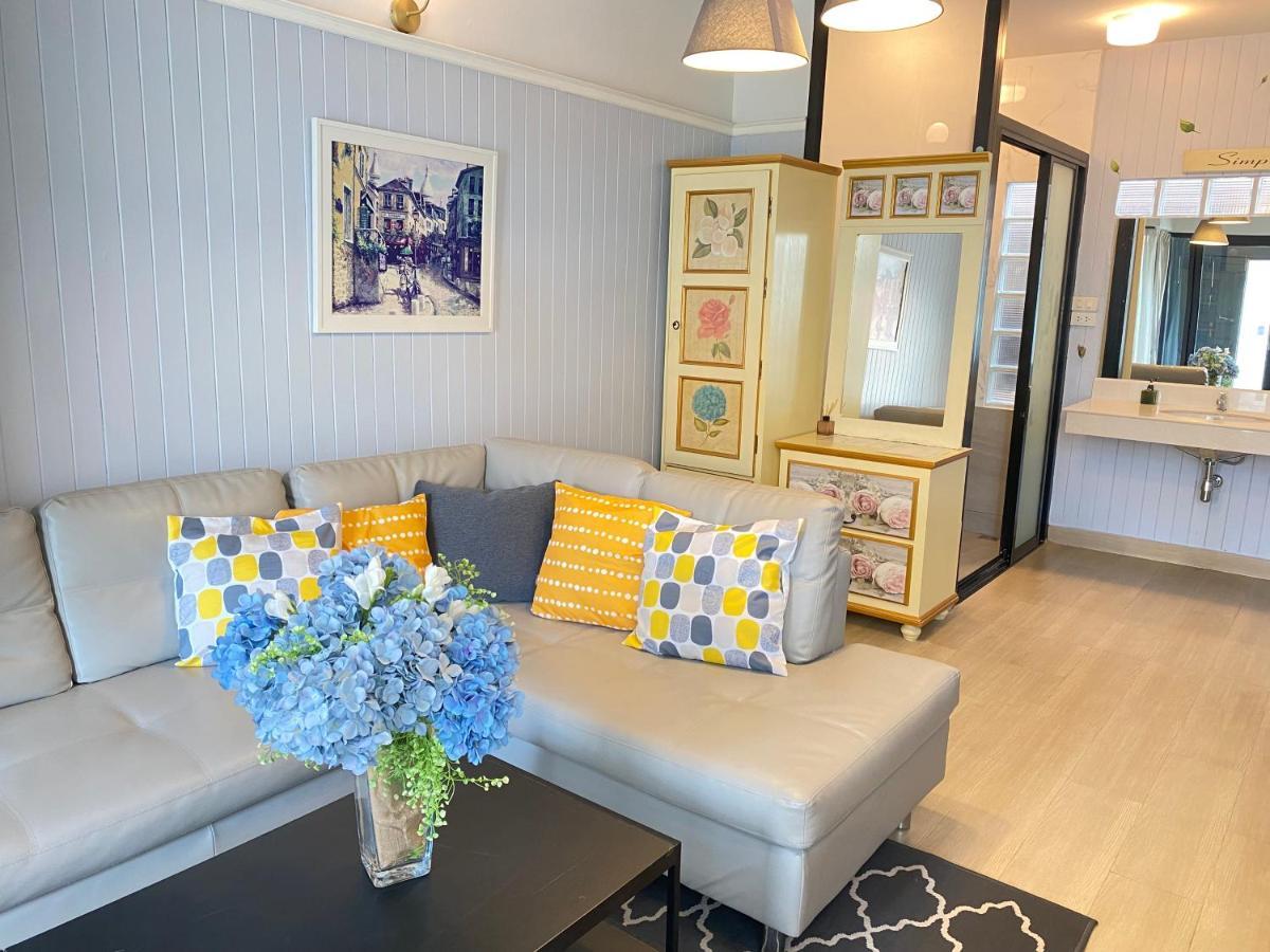 La Riva Boutique Hotel Kamphaeng Phet Dış mekan fotoğraf
