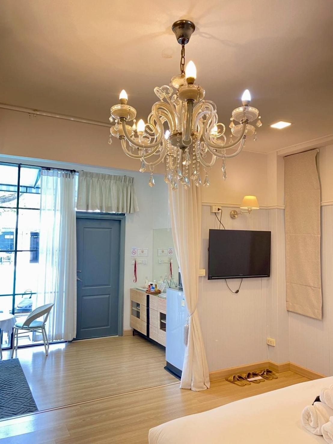 La Riva Boutique Hotel Kamphaeng Phet Dış mekan fotoğraf