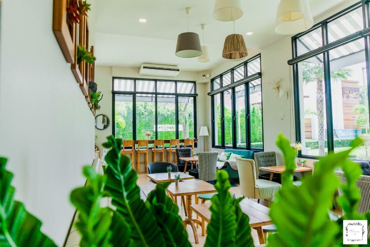 La Riva Boutique Hotel Kamphaeng Phet Dış mekan fotoğraf