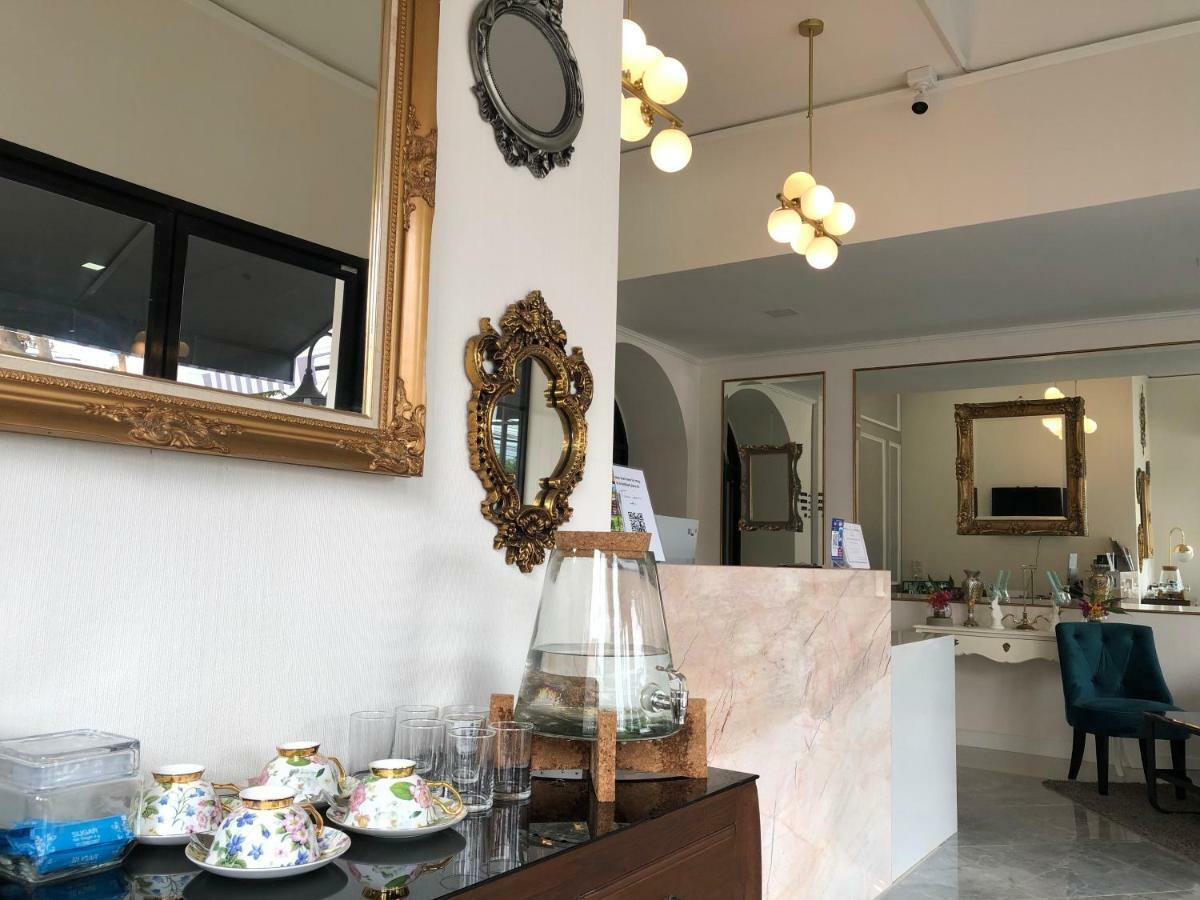 La Riva Boutique Hotel Kamphaeng Phet Dış mekan fotoğraf