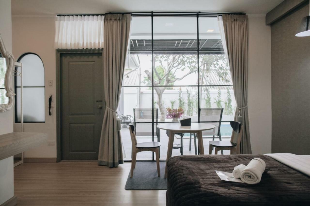 La Riva Boutique Hotel Kamphaeng Phet Dış mekan fotoğraf